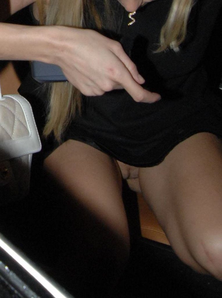 Girl upskirt pictures