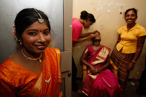 Sri lanka tamil women
