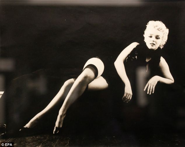 Monroe blonde black stockings
