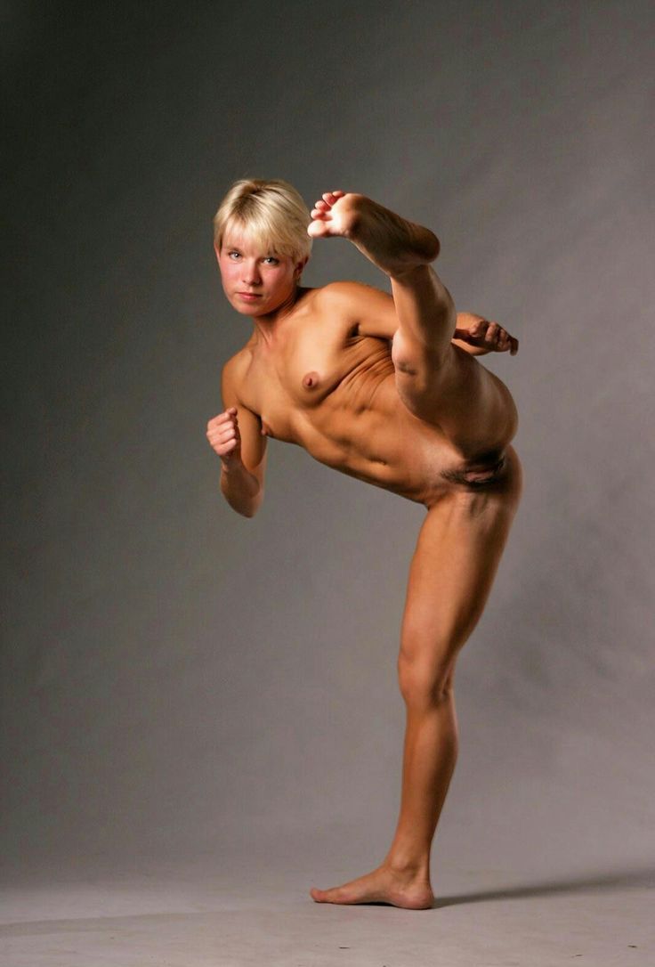 Naked Naturals Shampoo Woman Athlete Posing Nude