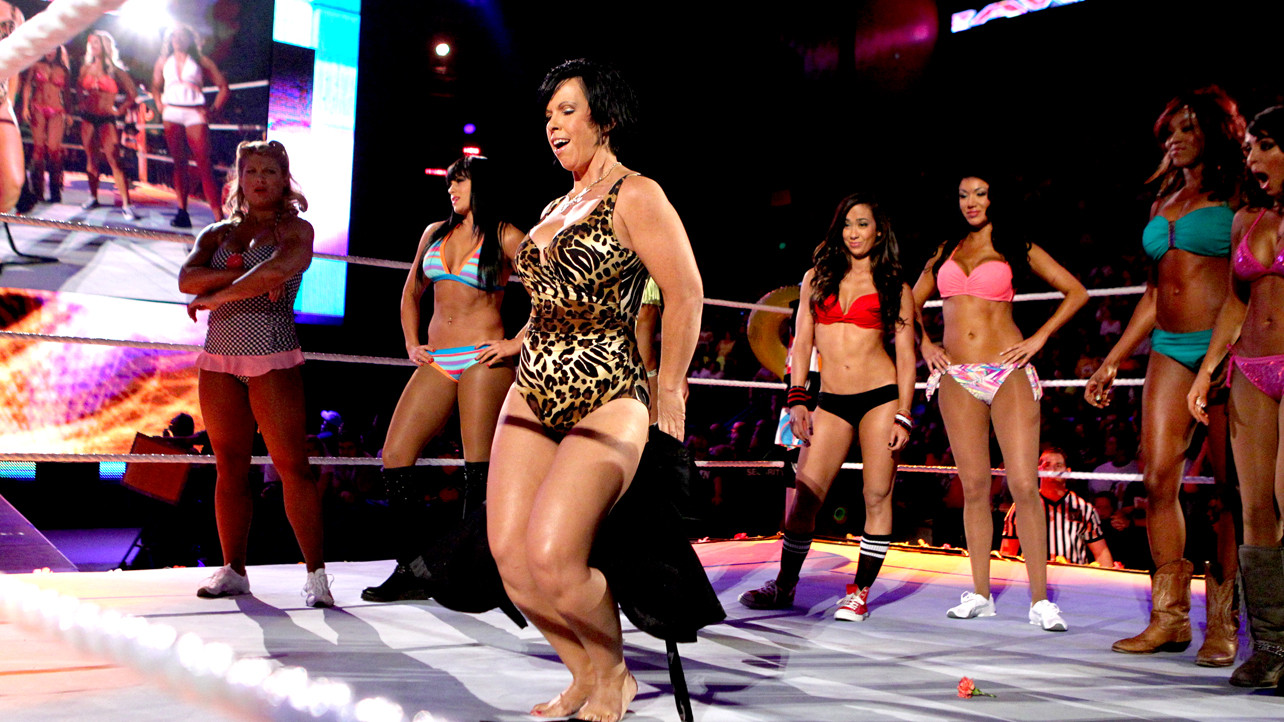 Wwe diva vickie guerrero