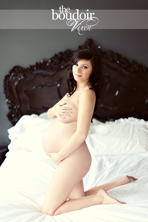 Boudoir pregnant nude