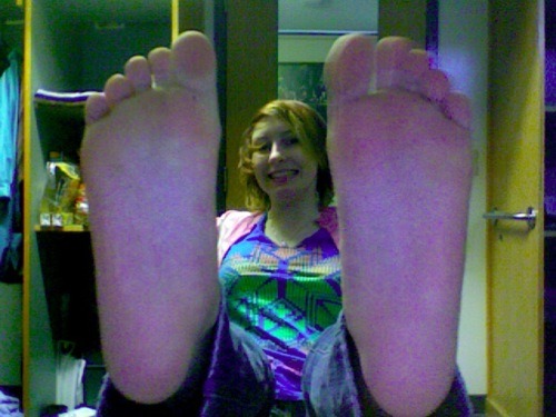 Tumblr girl feet soles