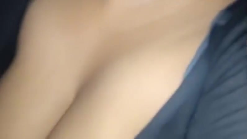 Chubby girl masturbating on webcam